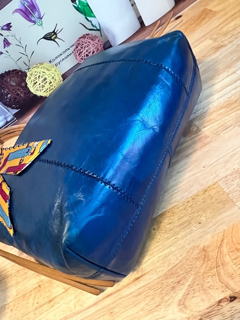 HOBO Cecily Leather Tote Shoulder Bag in Deep Teal Blue with Tan Straps - Picture 7 of 12
